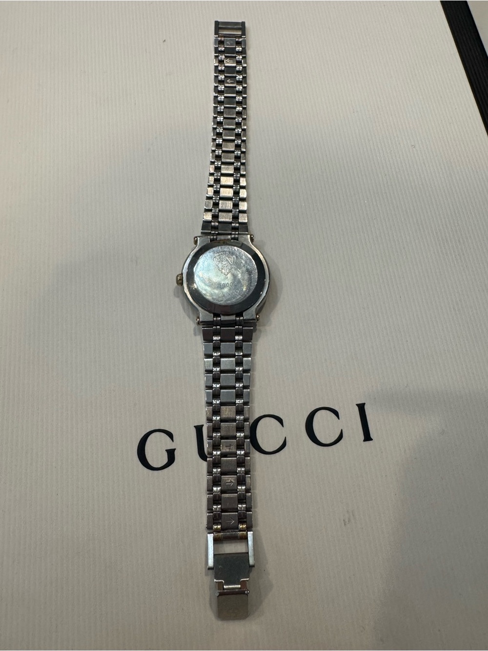 Authentic Gucci Two-Tone Silver and Gold Round Dial Bracelet Watch - Picture 6 of 10